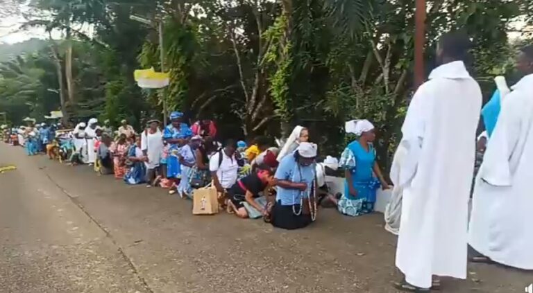 Clôture du mois du rosaire dans les paroisses et communautés de l&rsquo;archidiocèse de Libreville