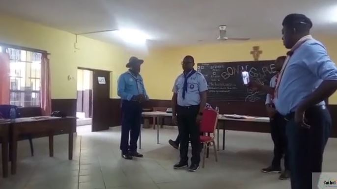 Installation du nouveau commissaire général de l’association des scouts et guides catholiques du Gabon