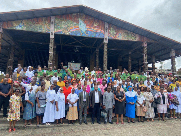 Messe de rentrée pastorale des établissements scolaires catholiques et centre de formation à la paroisse Saint Michel