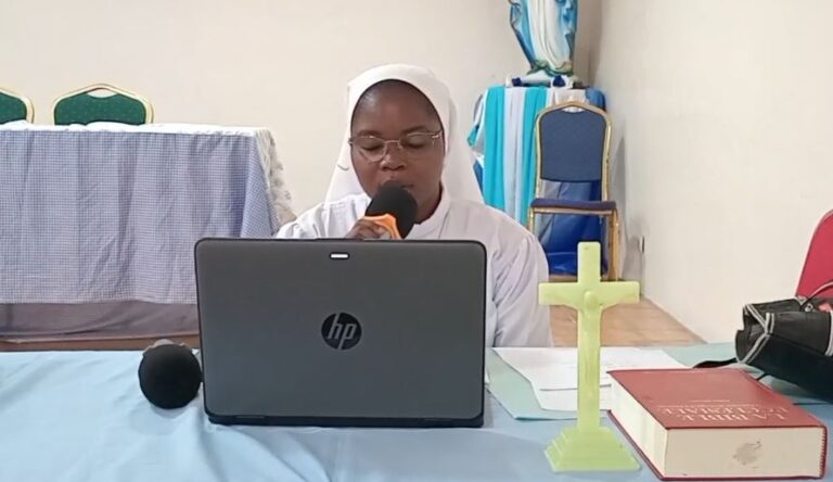 Diocèse de Port–gentil/recollection des femmes catholiques de la paroisse Cathédrale Saint Louis.