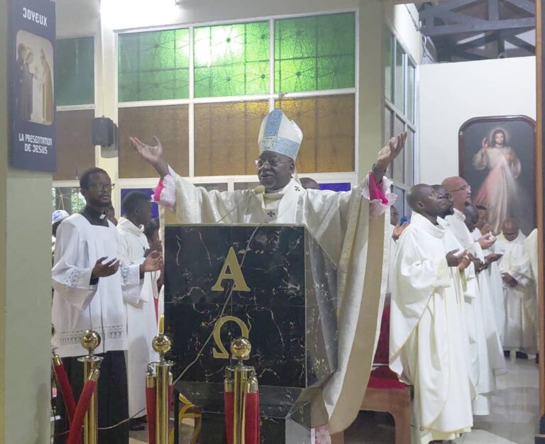 Clôture du mois de Rosaire au sanctuaire Notre Dame du Gabon