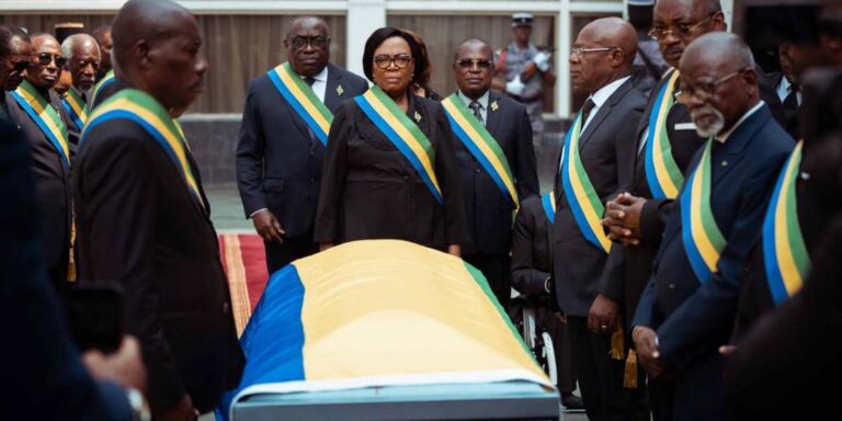 Le Sénat rend hommage à Narcisse MASSALA TSAMBA, sénateur de la transition décédé le 2 décembre 2025.